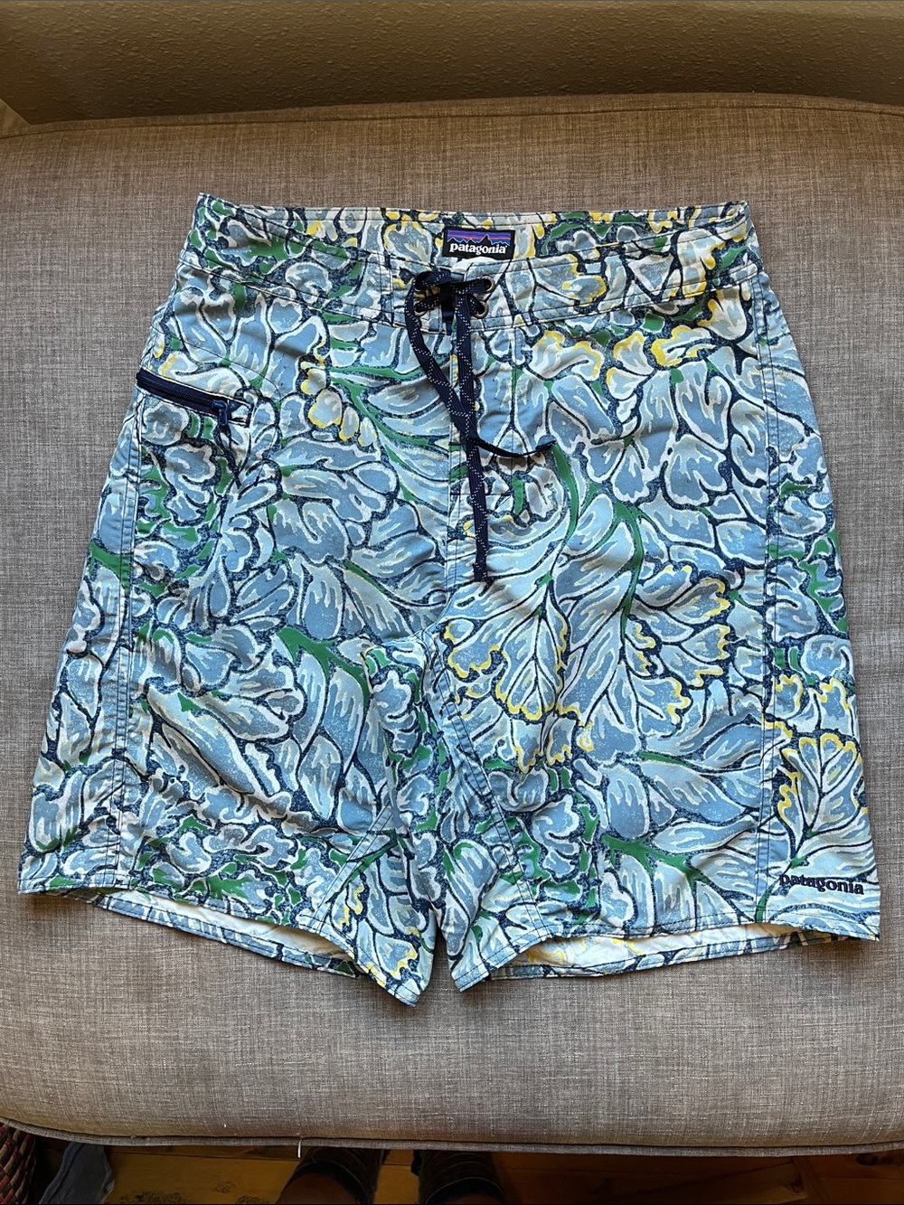 Patagonia Swim Trunks Shorts Men’s Size 31